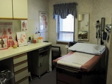 Dr Masrianno’s examination room